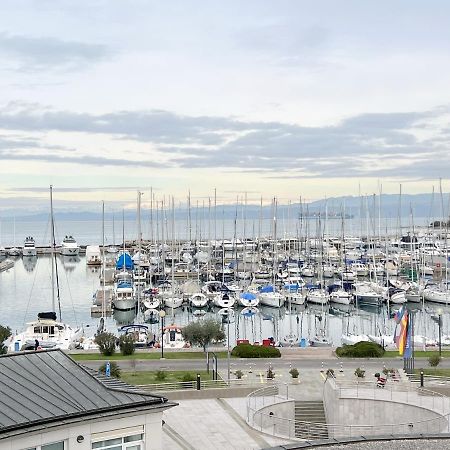 Luxury Marina View Apartment Изола Екстериор снимка